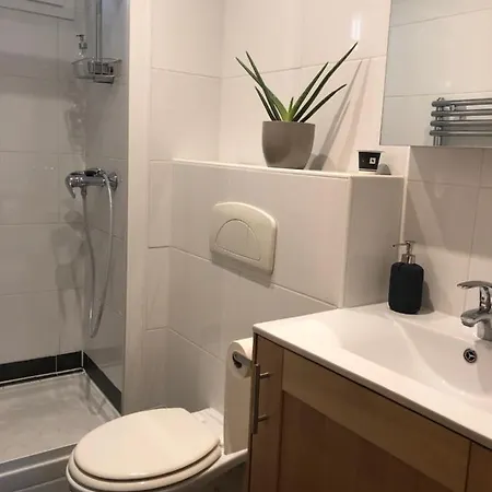 Apartment Confortable Dans Le Sentier, A Deux Pas Du Marais *